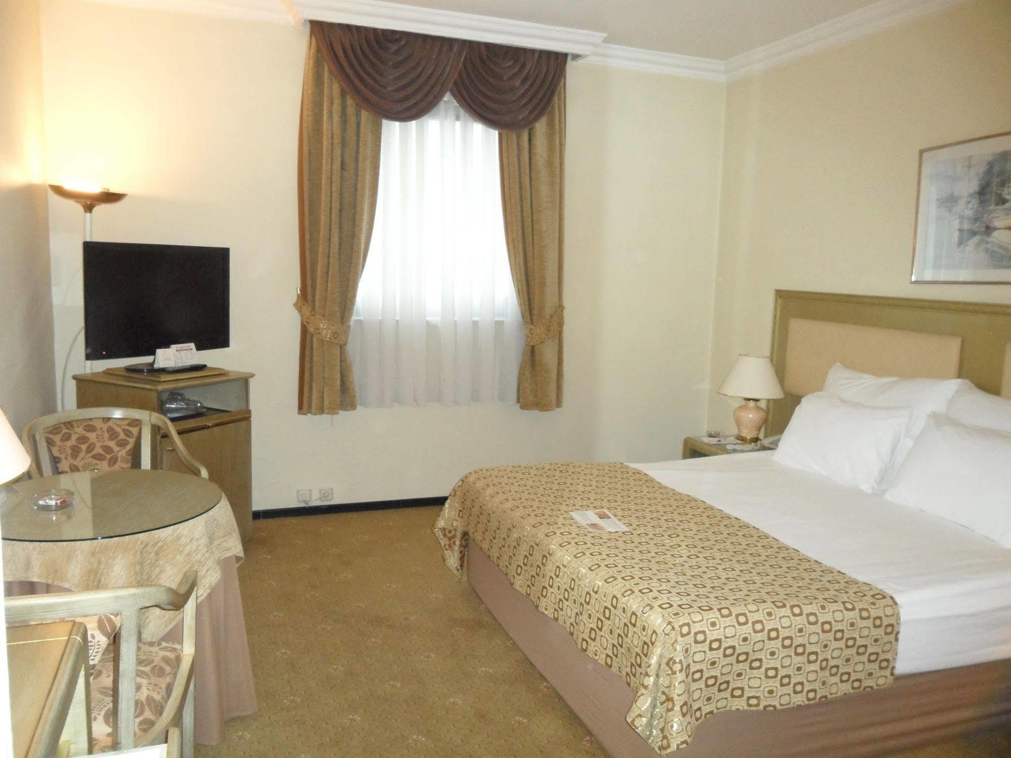 Guenes Merter 4* Istanboel
