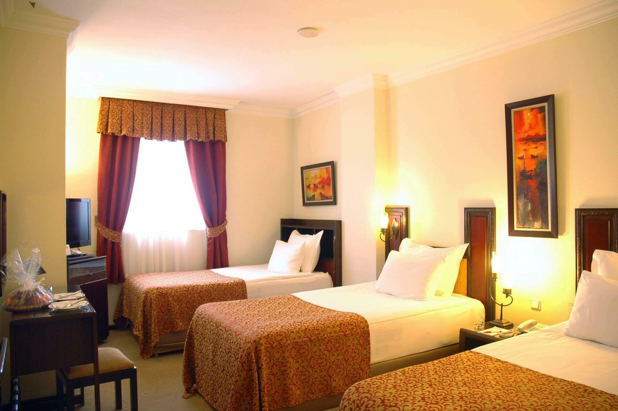 Hotel Guenes Merter Istanboel